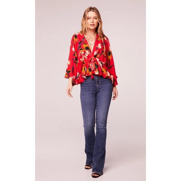 Band of the Free Red Floral Batwing Top - S - Picture 4 of 7
